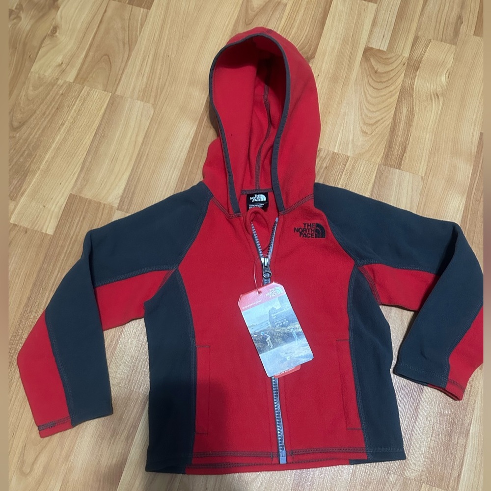 New with Tags  North Face Kids toddler Red and Black Zip-Up Hoodie 3T
